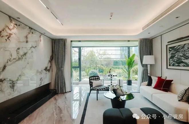 环铂樾613万起就能入住旁15号线瓦力棋牌试玩中环铂樾售楼处发布：中(图24)